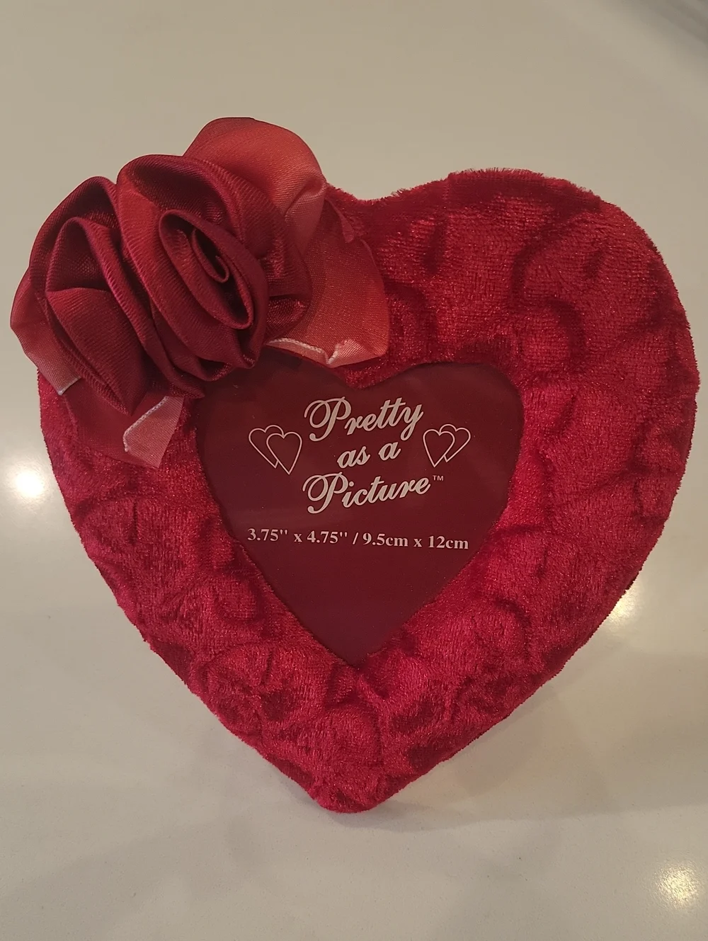 Red Heart Velvet Picture Frame With Rose Accents